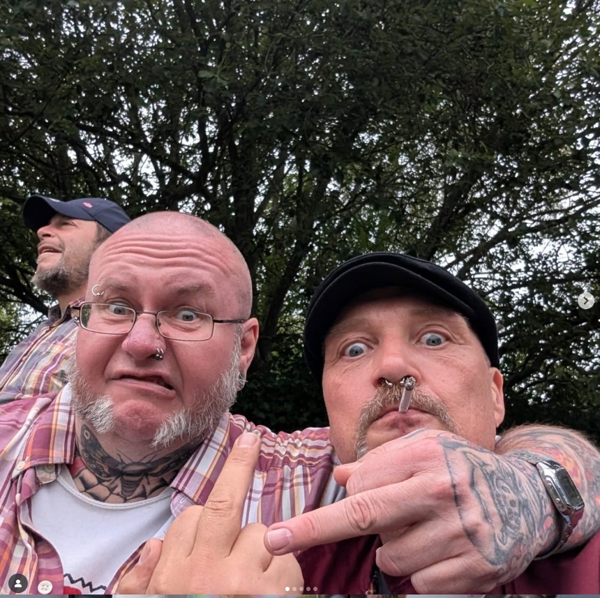 Social media post by schwingschwingsen